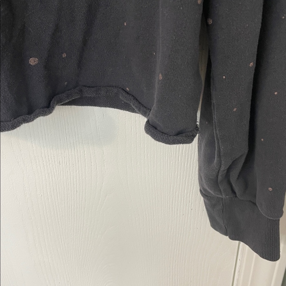 Peloton Show Up & Shine Black Crewneck Oversized Cropped Metallic Logo Sz Small - Picture 5 of 8